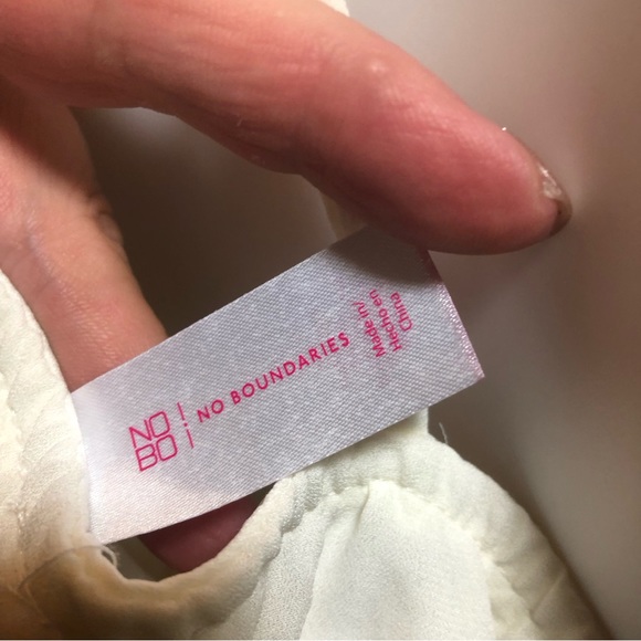 No Boundaries White long dress Jr. XXL/2XG - Picture 6 of 12